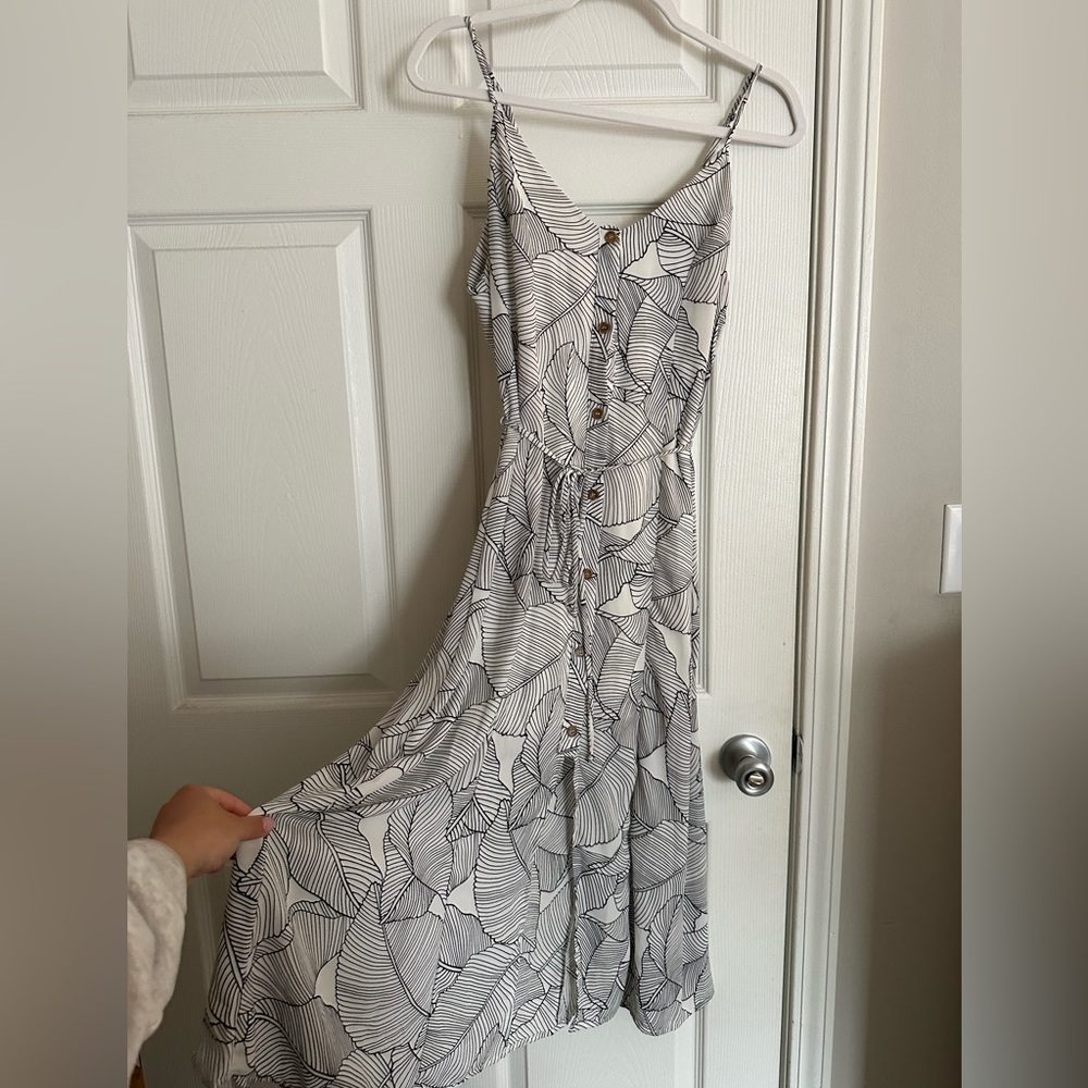 Sienna Sky Casual black and white summer dress